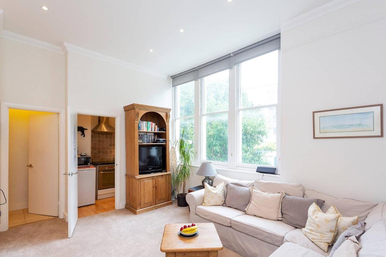 Charming Studio Near Clapham Common Apartamento Londres Exterior foto